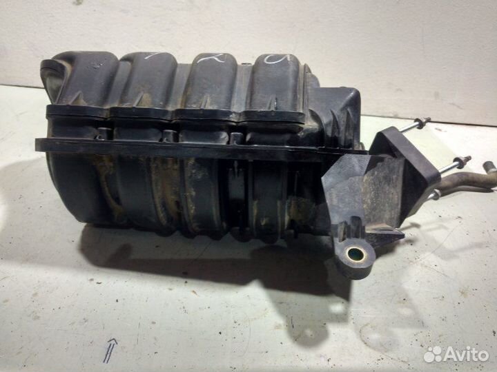 Коллектор впускной Toyota Corolla 120 2001 - 2007