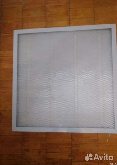 Светильник потолочный светодиодный