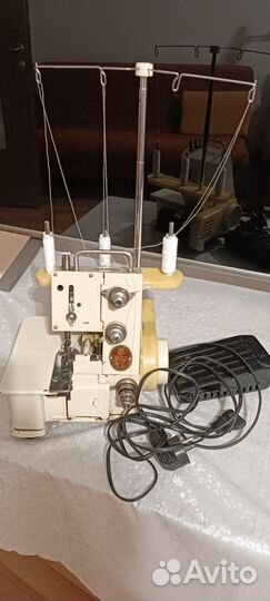 Оверлок для швейной машины