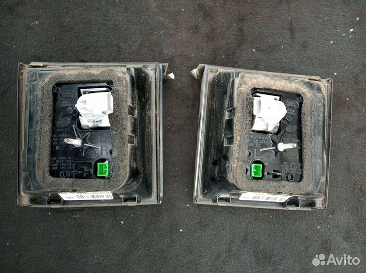 Фонарь в крышку багажника Discovery Sport L550