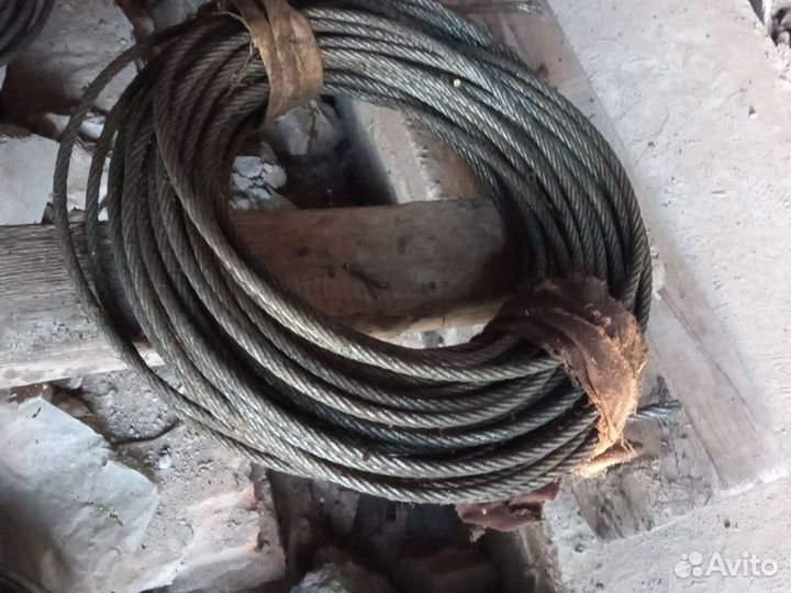 Трос стальной буксировочный