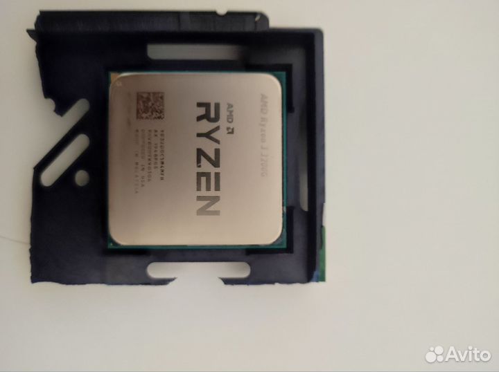 Процессор Ryzen 3 3200G