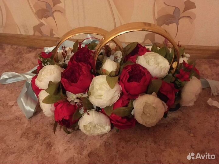 Свадебный букет и кольца