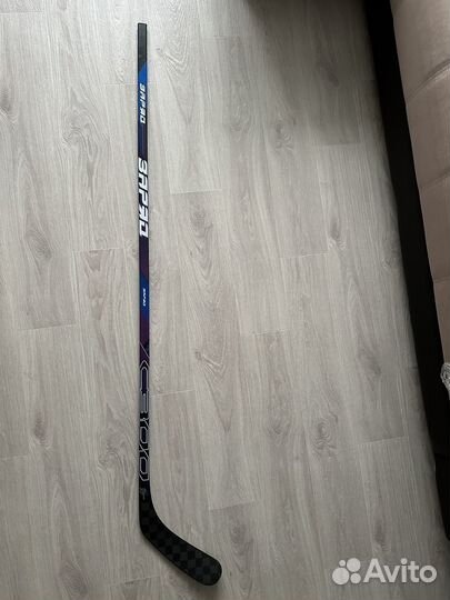 Клюшка хоккейная
