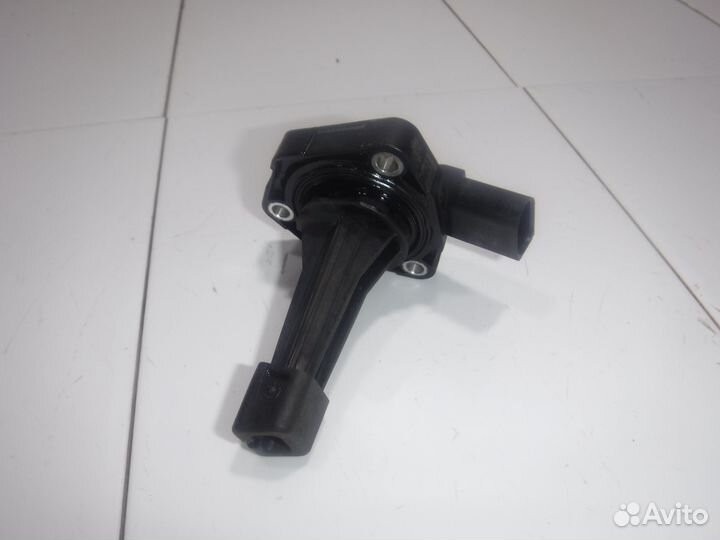 Датчик уровня масла Skoda Yeti