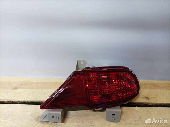 Фонарь птф Mitsubishi Pajero Sport 2 2008-2015