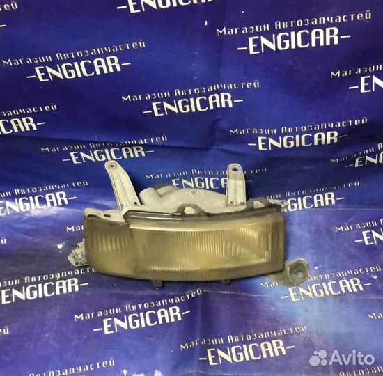 Фара передняя правая Toyota BB NCP31