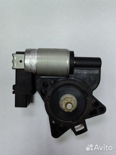 Мотор стеклоподъемника передний правый Mazda Demio