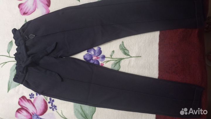 Брюки и кардиган