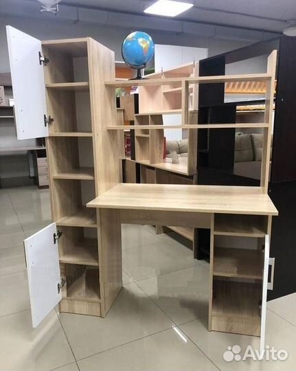 Письменный стол для школьника новый