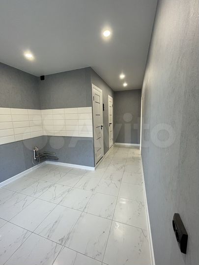2-к. квартира, 54 м², 1/9 эт.