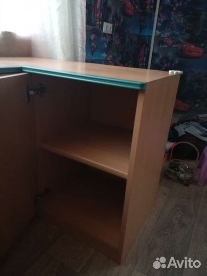 Письменный стол