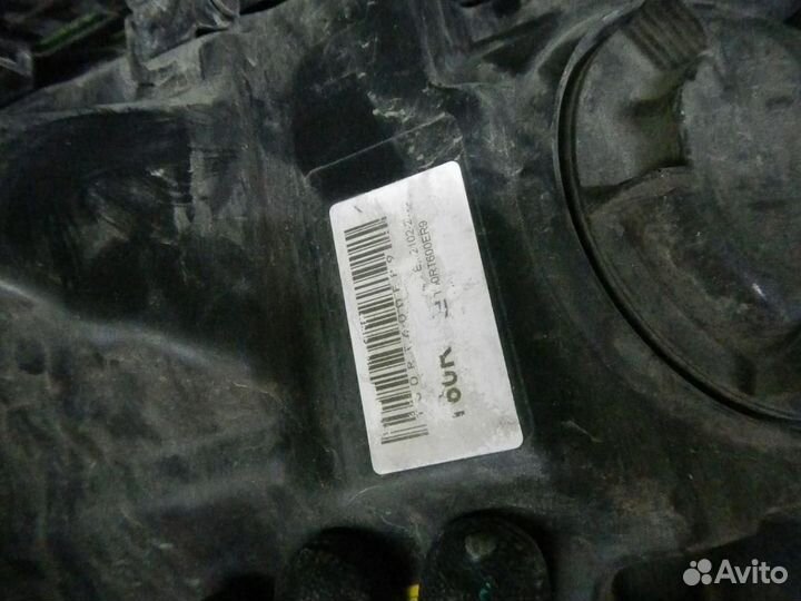 Фара правая Hyundai Santa Fe