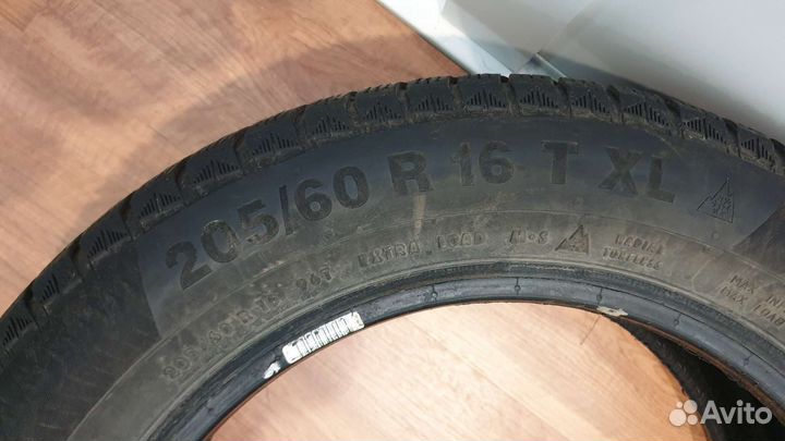 Continental ContiVikingContact 6 205/60 R16 96T