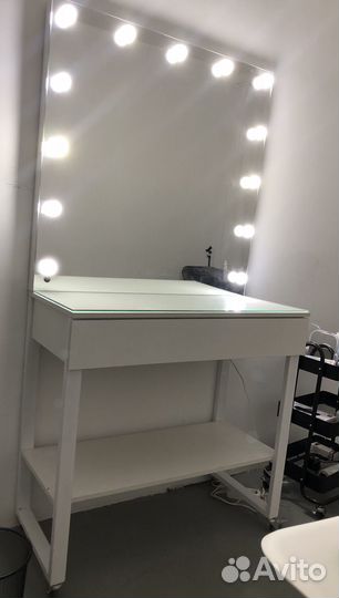 Гримерный станция с зеркалом бу