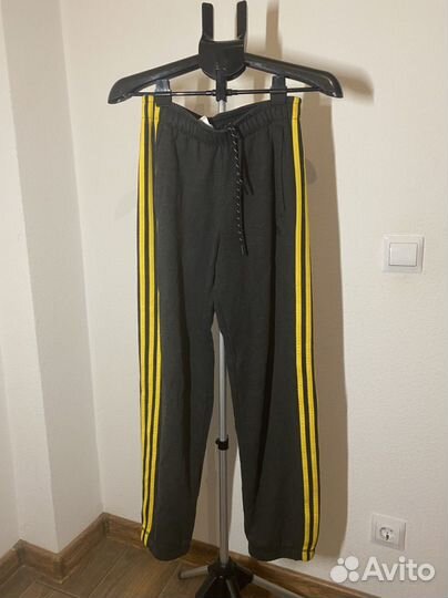 Спортивный костюм adidas