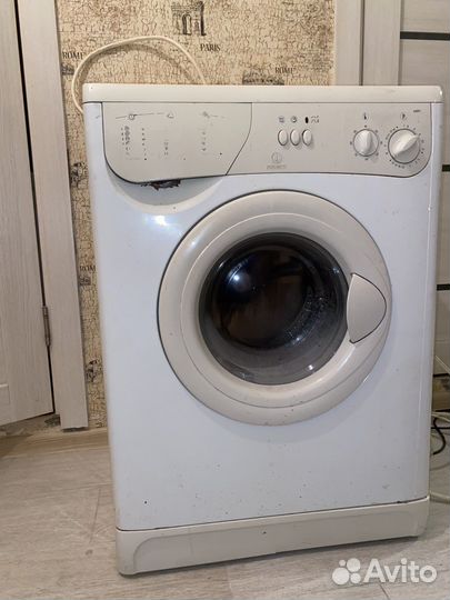 Не работает. Продается на запчасти