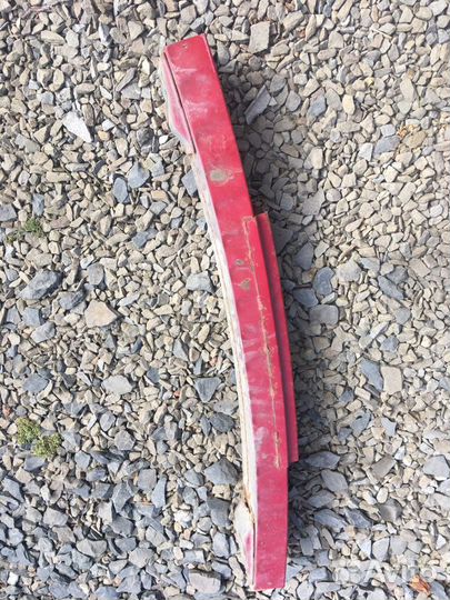 Усилитель бампера Mazda RX8