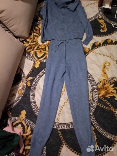 Шерстяной костюм женский 46