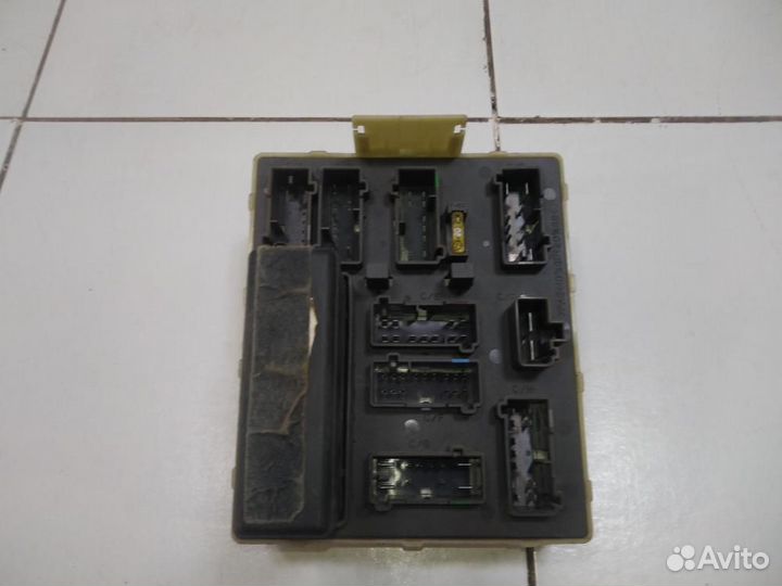 Блок предохранителей Ford Focus 1 DNW