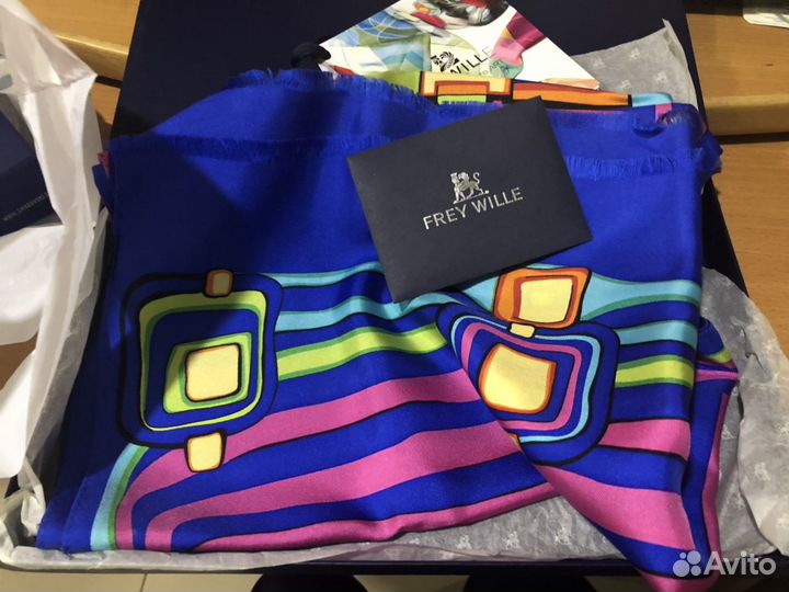 Шарф шелковый Free Wille