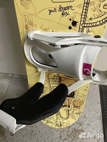 Сноуборд с креплениями