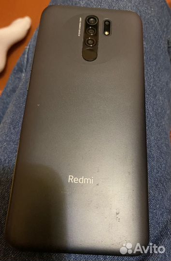 Телефон Redmi 9
