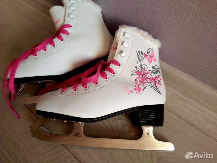 Коньки фигурные р.35-36