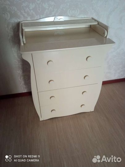 Детская кровать плюс матрас и камод, уместен торг