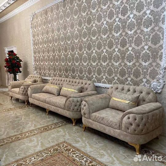 Диван с креслами Новый
