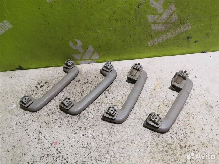 Ручка внутренняя потолочная Форд Фокус 2