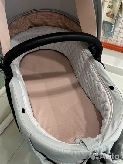 Коляска люлька Stokke