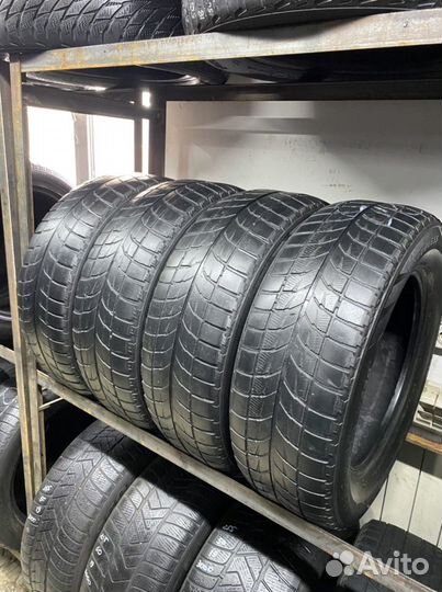Bridgestone Blizzak WS-60 215/65 R16 98R