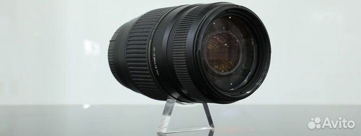 Объектив Tamron 70-300mm F/4-5.6 Di LD Macro Canon