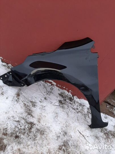 Крыло переднее левое toyota corolla E180 б/у