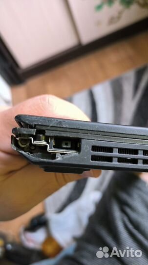 Ноутбук lenovo ThinkPad x240: i5 4200u,SSD1, ips28