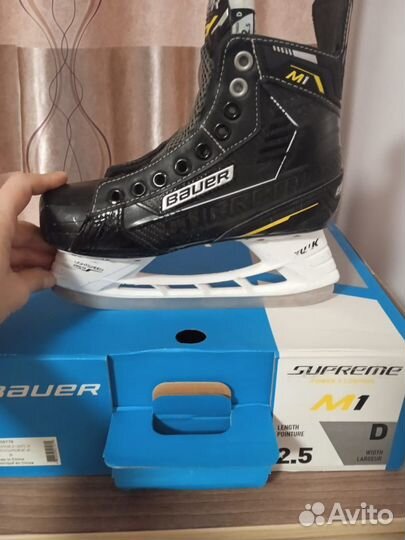 Хоккейные коньки bauer новые
