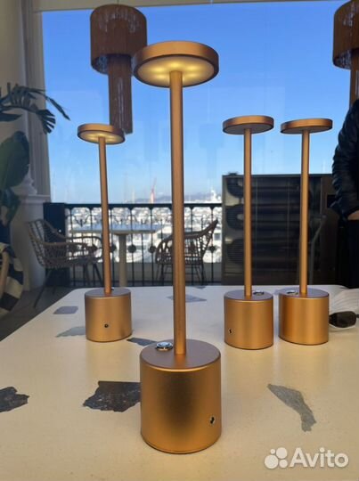 Лампа настольная аккумуляторная