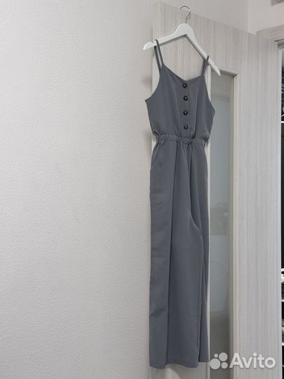 Комбинезон женский