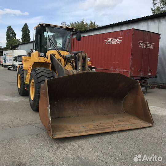 Фронтальный погрузчик Volvo L120GZ, 2017