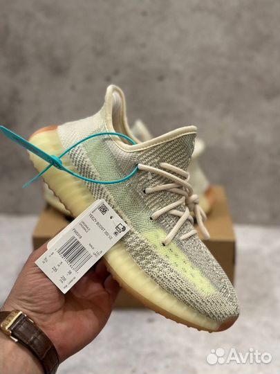 Кроссовки Adidas Yeezy Boost 350 V2