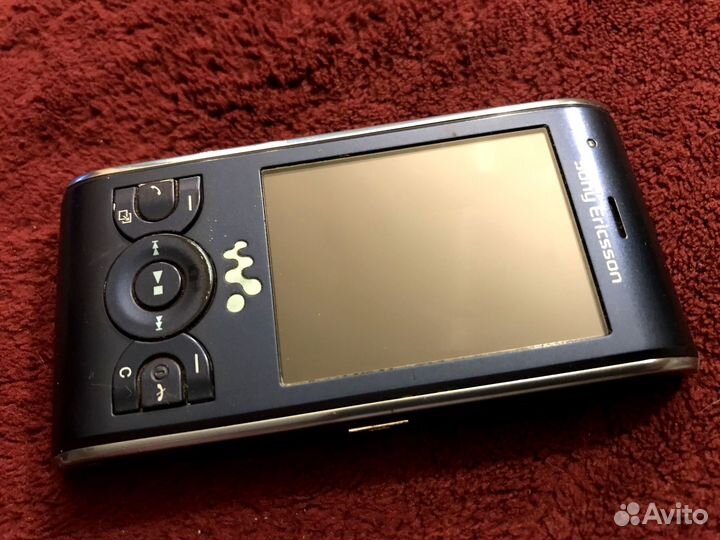 Телефон Sony Ericsson W595 в коллекцию