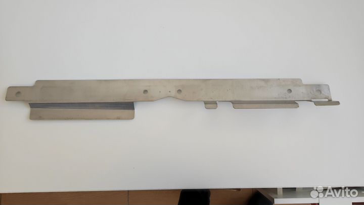 Направляющая накладка на радиатор zero/sports