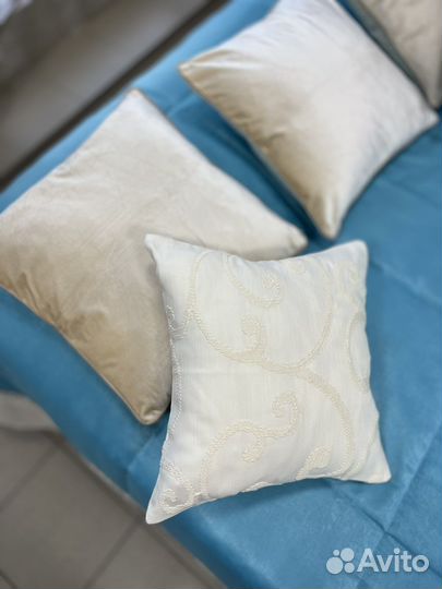 Покрывало для спальни «Бирюза / молоко»