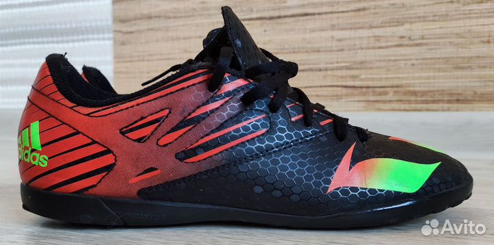 Бутсы сороконожки adidas