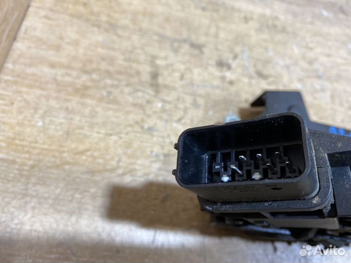 Замок задней правой двери Ford Mondeo 4 ZD80