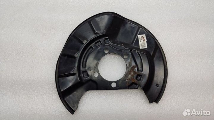 Пыльник тормозного диска задний правый Toyota