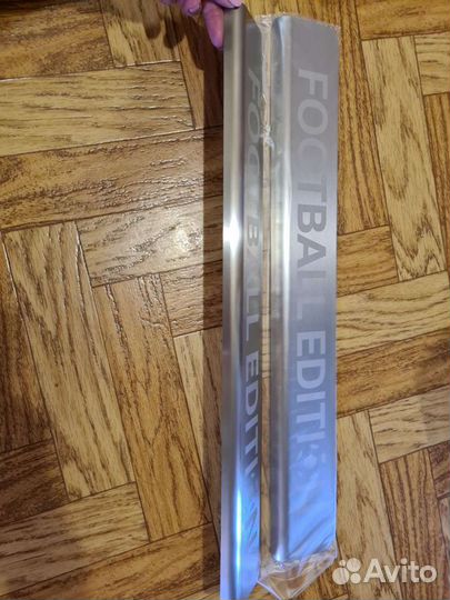 Металлические накладки на пороги на Polo/Rapid