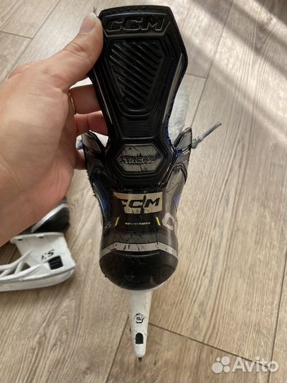 Хоккейные коньки CCM