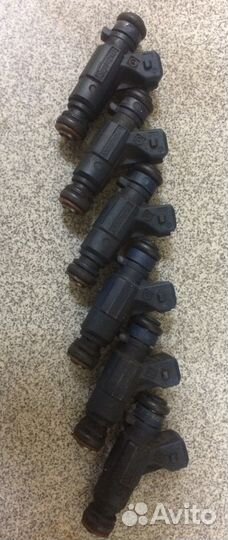 Рампа топливная Mercedes A1120700595 W220 S320